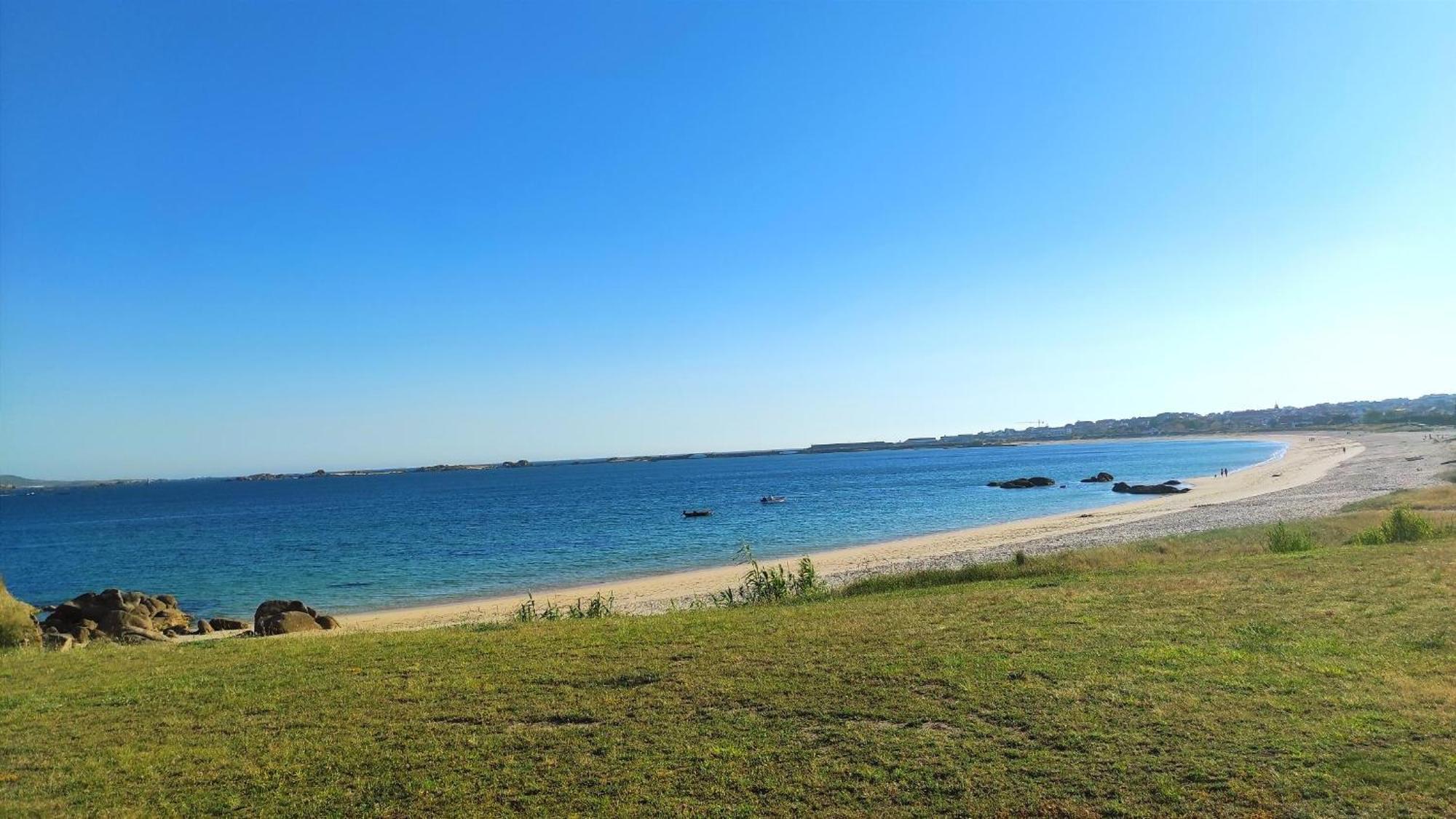 Un Rincon Con Vistas A La Ria, Playa Y Parking. Apartment Ribeira Luaran gambar